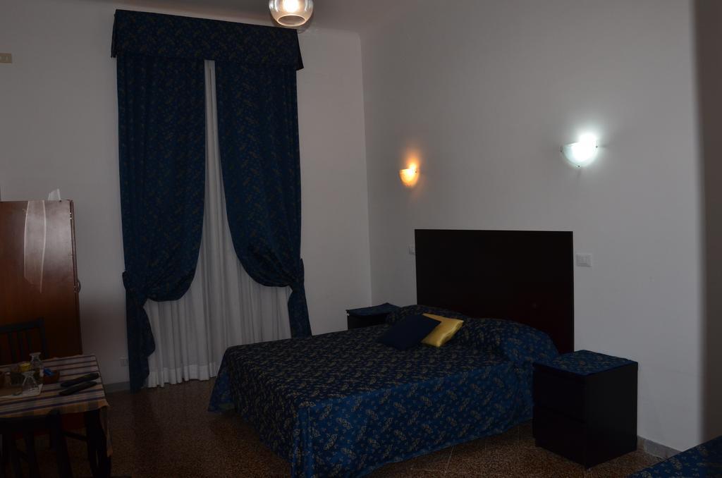 Ines Downtown B&B Rom Exterior foto